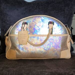 COPY - Consuela Commuter Gloria